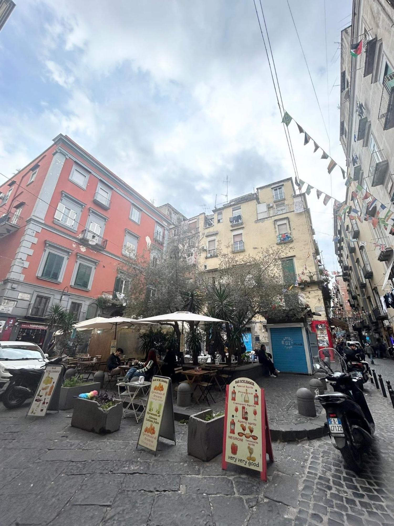 那不勒斯Casa Della Felicita别墅 外观 照片